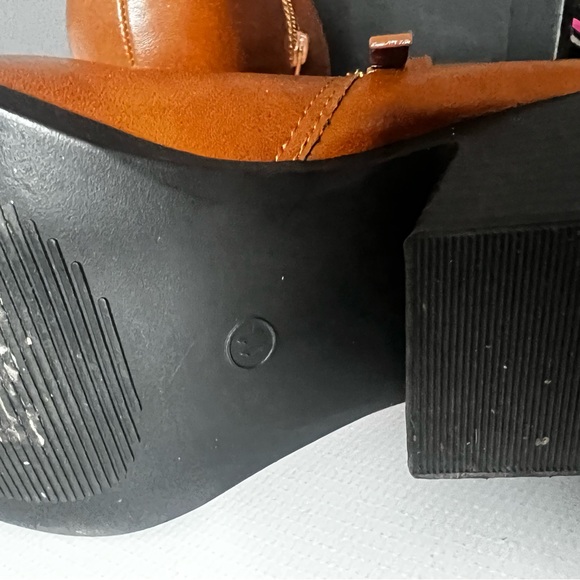 Cowboy bootss brown size 11 - Picture 5 of 5